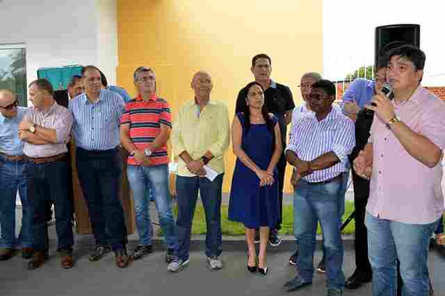 Cleiton Roque acompanha governador em agenda no interior