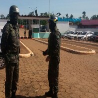 Exército entra no Urso Branco em busca de armas, celulares e drogas