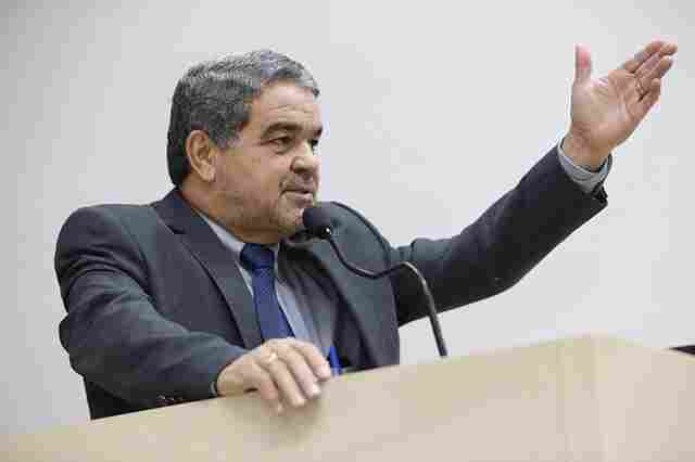 Aélcio da TV diz que o Brasil está retomando crescimento