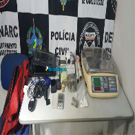 Denarc fecha boca de fumo e prende suposto traficante na Zona Leste