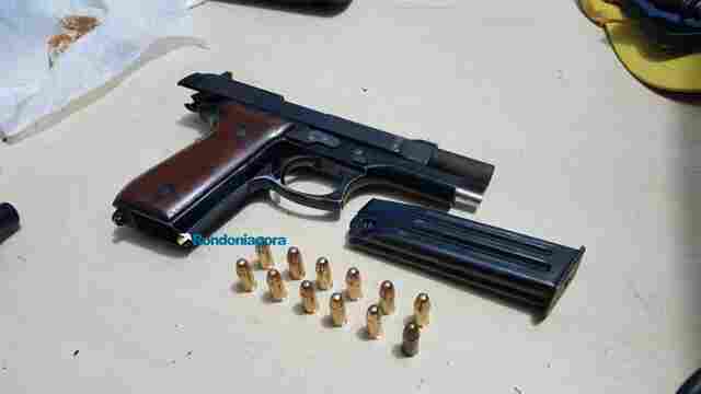 Homem é preso com pistola e munições escondidas em veículo, em Triunfo