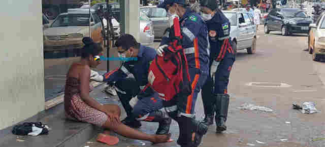 Por ciúmes, moradora de rua esfaqueia colega próximo da rodoviária de Porto Velho