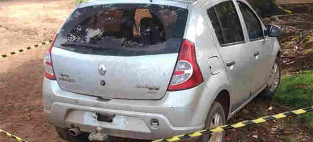 Carro usado por quadrilha que explodiu caixa eletrônico foi roubado em Cuiabá
