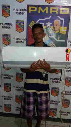 Homem é preso com central de ar roubada na capital