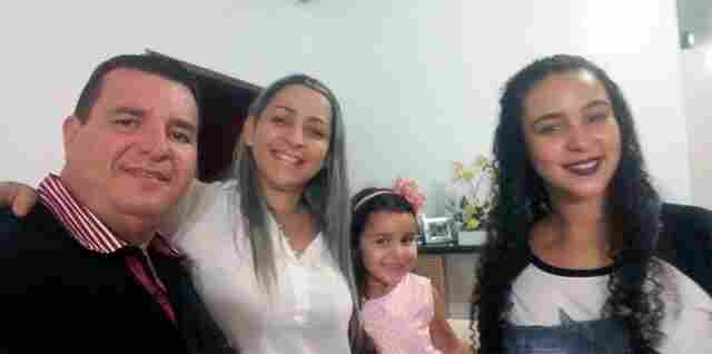 Enfermeira fala de preconceito e conta que foi substituída por homem para garantir contrato