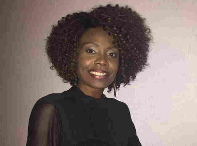 Nos palcos da vida a mulher é destemida, no berço do samba ela canta e encanta