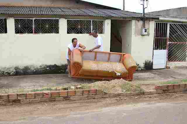 Moradores apoiam e ajudam mutirão no bairro Pedrinhas