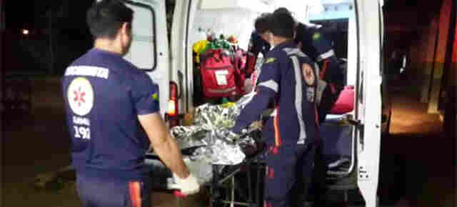 Adolescente é atingido por tiro no lugar de vizinho em vila de apartamentos em Porto Velho; vídeo