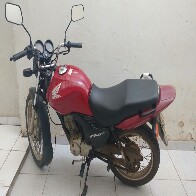 Condutor estava sem CNH e com moto adulterada