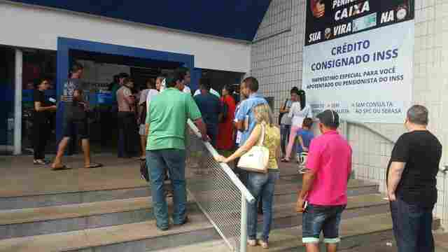 Trabalhadores de Porto Velho falam em quitar dívidas com dinheiro de contas inativas do FGTS