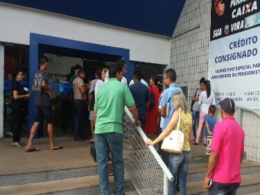 Agências da Caixa abrem exclusivamente para pagar FGTS, em Porto Velho