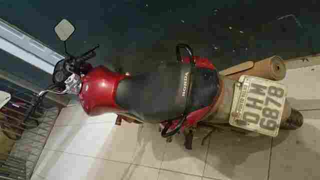 Dupla é detida com moto roubada em Porto Velho