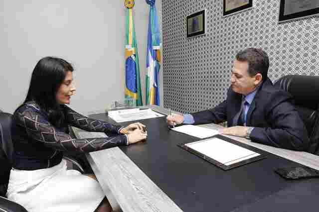 Prefeita de Cacoal diz que vai recuperar estradas vicinais com emenda de Maurão