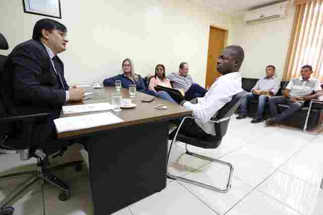 Cleiton Roque aloca recursos para São Felipe do Oeste