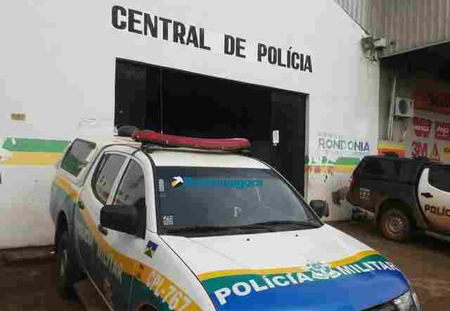 Cansado de apanhar, homem denuncia esposa que tentou esfaqueá-lo