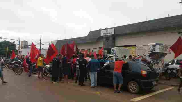 Vigilantes protestam por aumento de salário em Porto Velho