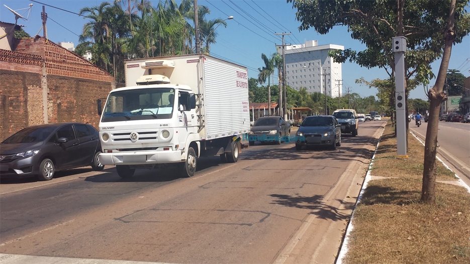 Dnit alega depredação e não pretende sinalizar trecho urbano de rodovias federais em Rondônia