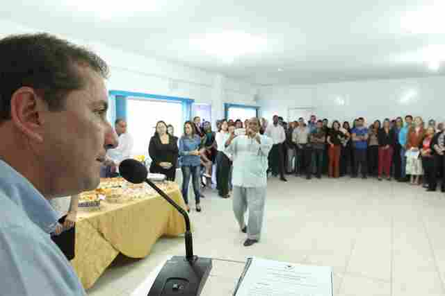 Prefeito altera data de pagamento de dezembro e do 13º salário