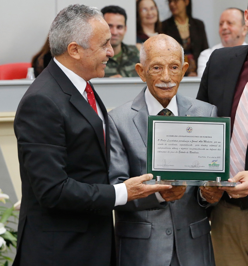 Jornal Alto Madeira recebe homenagens na Assembleia Legislativa pelos 100 anos