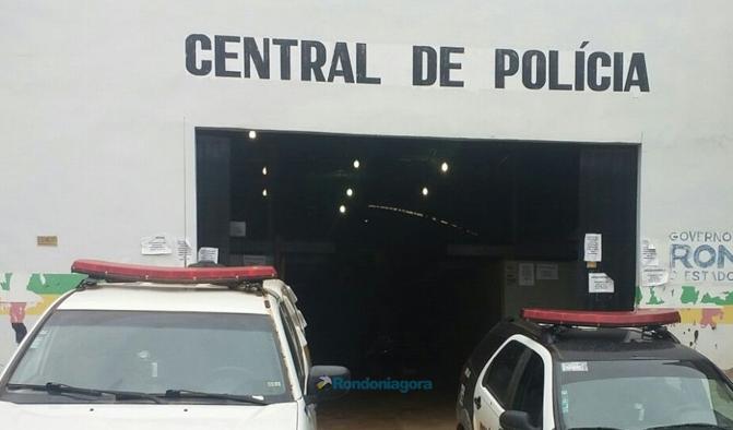 Para galinhas não saírem, mulher pede para filho fechar o portão e é agredida na Zona Sul