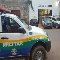 Policial militar atira em via pública, discute com morador e os dois são presos na capital