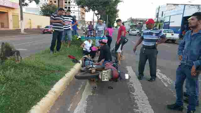 Ciclista tenta atravessar via e é atropelado em Porto Velho
