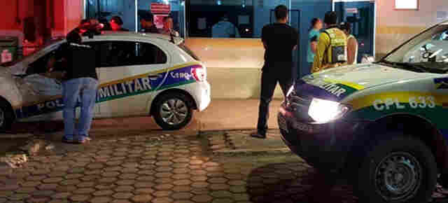 Mulher é presa após espancar ex-cunhada e tentar matar ex-marido a facadas