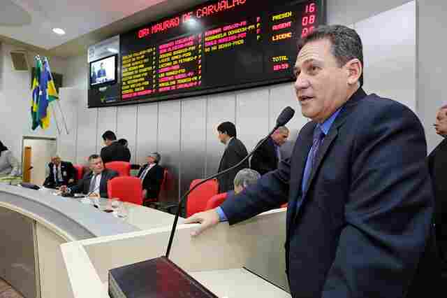 Maurão de Carvalho faz indicação ao Governo para estadualizar linhas