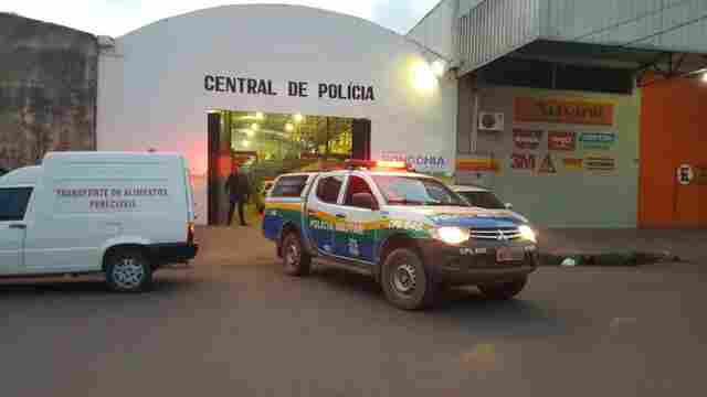 Valentão é preso após tentar matar a ex-mulher e agredir policial