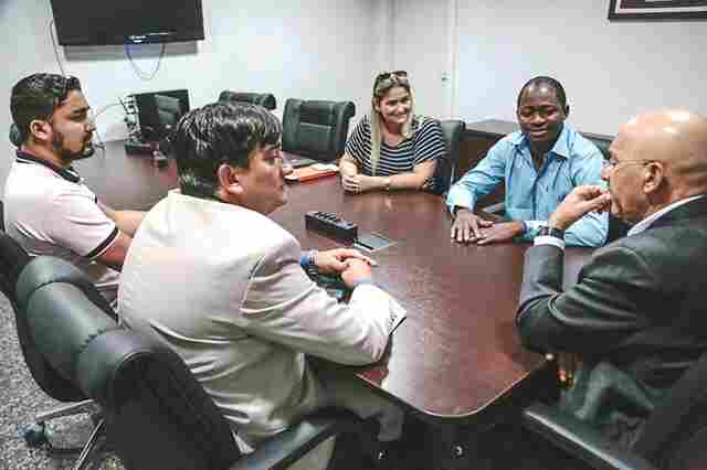 Cleiton Roque intercede para aquisição de cinco ônibus de transporte escolar para São Felipe