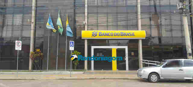 Bandidos invadem agência bancária de Porto Velho, arrombam cofre e furtam armas e coletes