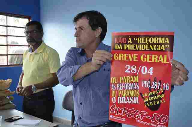 Trabalhadores criam Fórum contra as reformas do Governo e organizam greve geral na sexta-feira