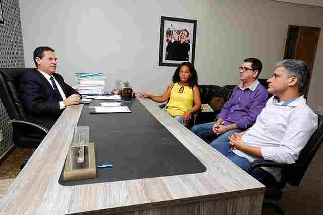 Maurão de Carvalho intercede junto ao Governo para recuperação de estradas em Parecis