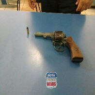 Criminoso é preso após roubar celulares de adolescentes