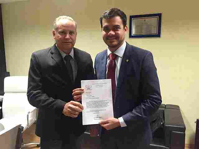 Expedito Netto recebe vereador Alexandre Carazai e garante recursos para São Miguel do Guaporé