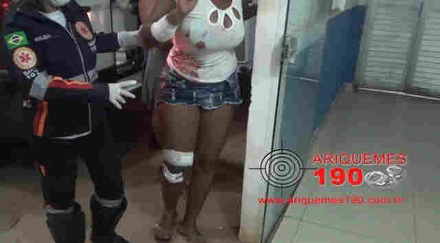 Com rixa antiga, mulheres brigam na rua e uma acaba esfaqueada