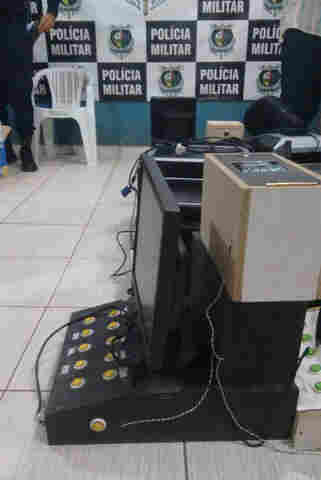 Polícia Militar prende duas mulheres e fecha cassino clandestino em Porto Velho