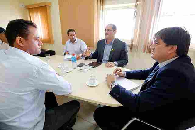 Cleiton Roque agenda inauguração de posto de identificação em Novo Horizonte e São Felipe