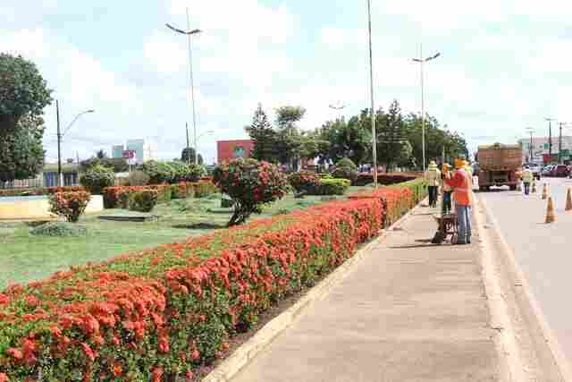 Semusb repete mutirão de limpeza na Jorge Teixeira