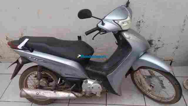 Dupla é detida com moto furtada na Zona Leste de Porto Velho