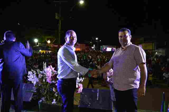 Com apoio de Maurão e Ezequiel Júnior, aniversário de Machadinho é comemorado com show