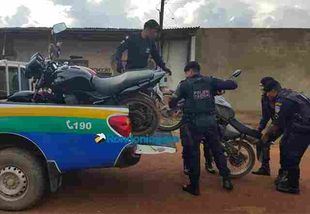 Após denúncia anônima, PM recupera quatro motos roubadas em Porto Velho