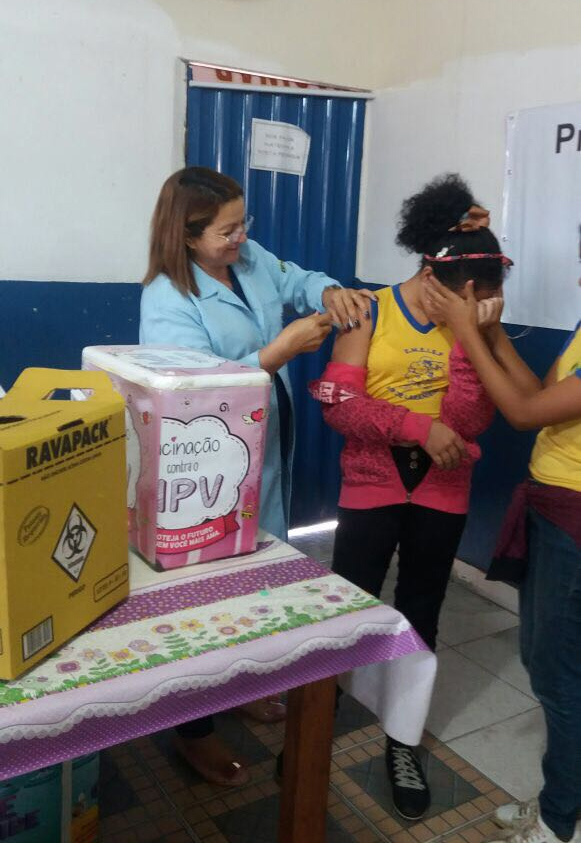 Campanha de vacinação contra HPV para menino é levada para escolas de Porto Velho