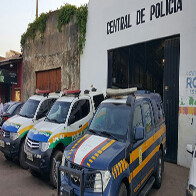 Veículos roubados na noite desta quarta em Candeias são recuperados e um suspeito é preso