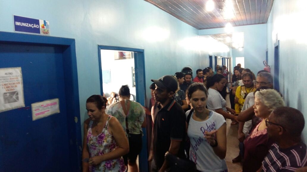 Último dia de vacinação contra H1N1 para todas as idades gera filas nas unidades da Capital
