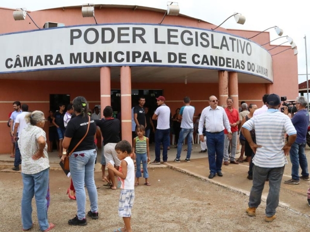 Após cancelamento de contratos, trio de vereadores volta a criar transtornos à Prefeitura de Candeias do Jamari