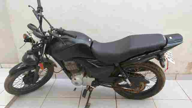 Jovem é preso com motocicleta adulterada na Zona Leste da capital