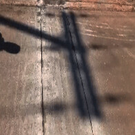 Vídeo: Prefeito denuncia destruição de asfalto novo em Porto Velho; Caerd nega envolvimento