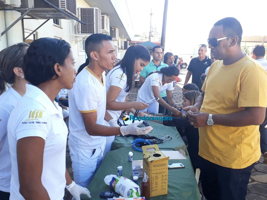 Fhemeron homenageia doadores e pede mais voluntários para abastecer banco de sangue