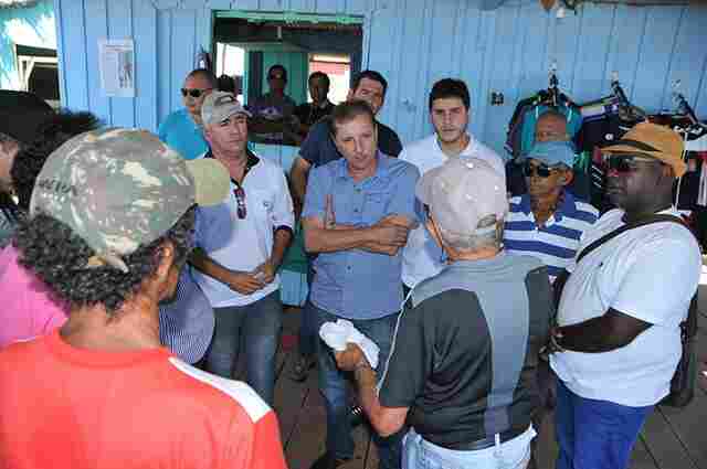 Mutirão de limpeza em São Carlos